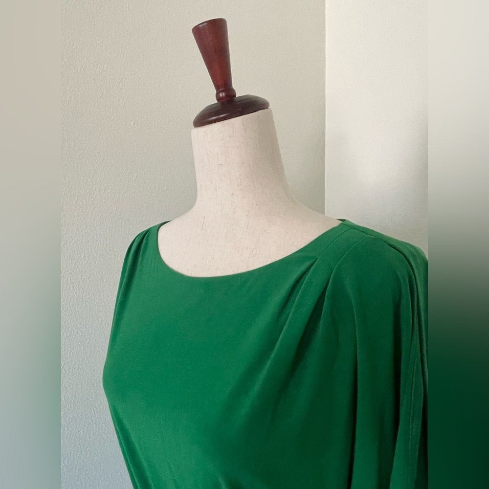 Jessica Simpson - Kelly Green Dress, W Size Medium, Dolman Sleeve w/ Waist Sash